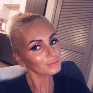 Meet your Posher, Nelli